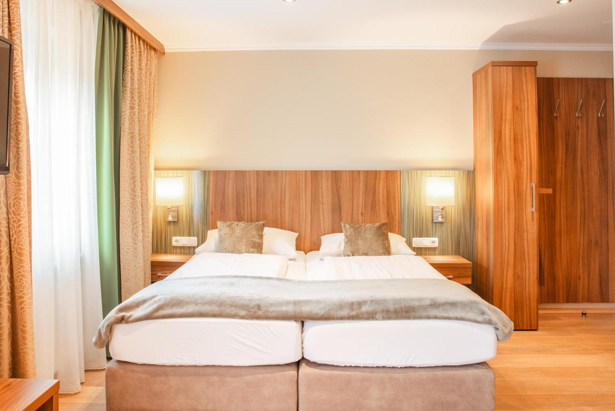 Hotel Krone Mondsee Ngoại thất bức ảnh